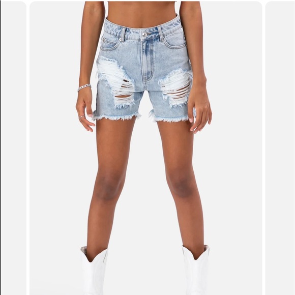 🦋ADIKA NORTON DENIM SHORTS🦋 - Picture 3 of 5